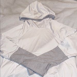 🦋4/15 SALE🦋 white thin hoodie